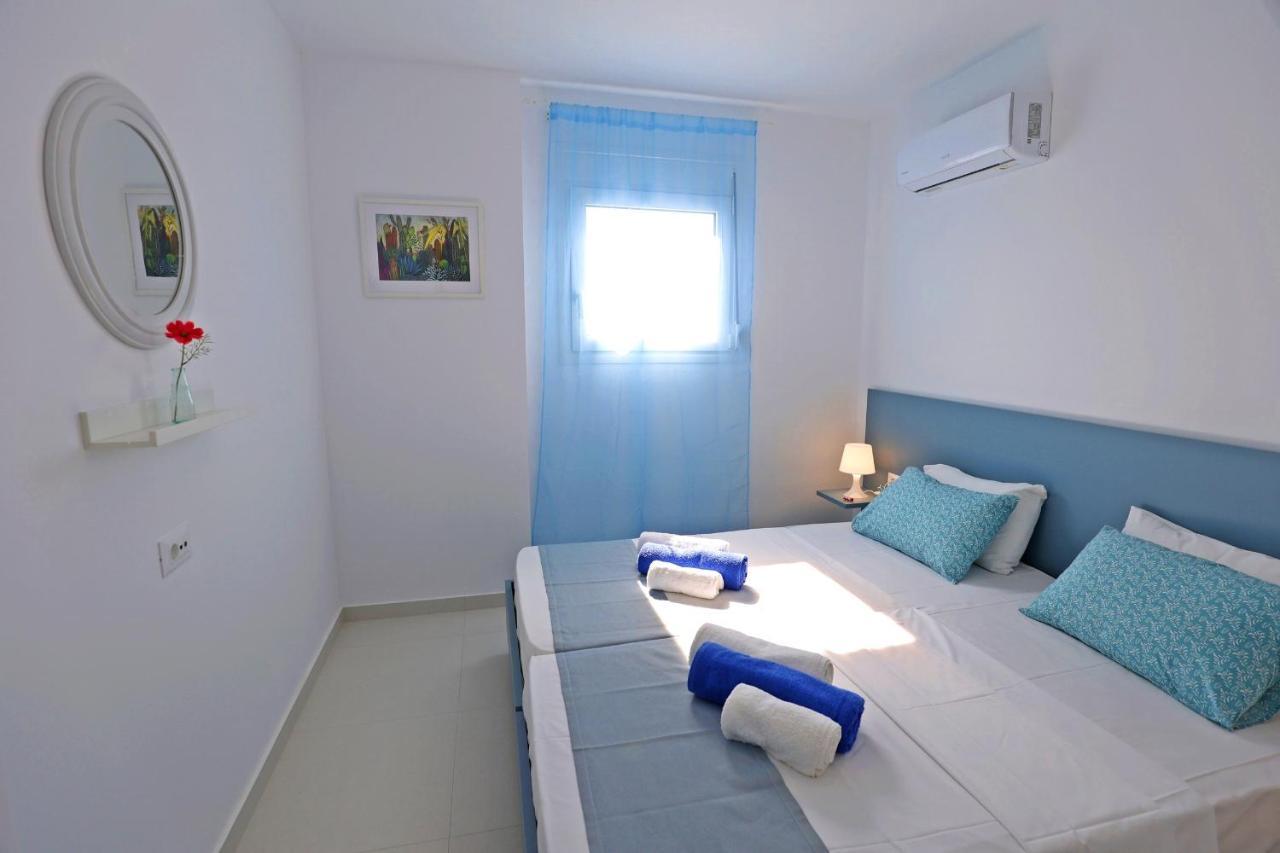 Xenos Villa 6 With A Private Pool Near The Sea Tigkaki  Exterior photo