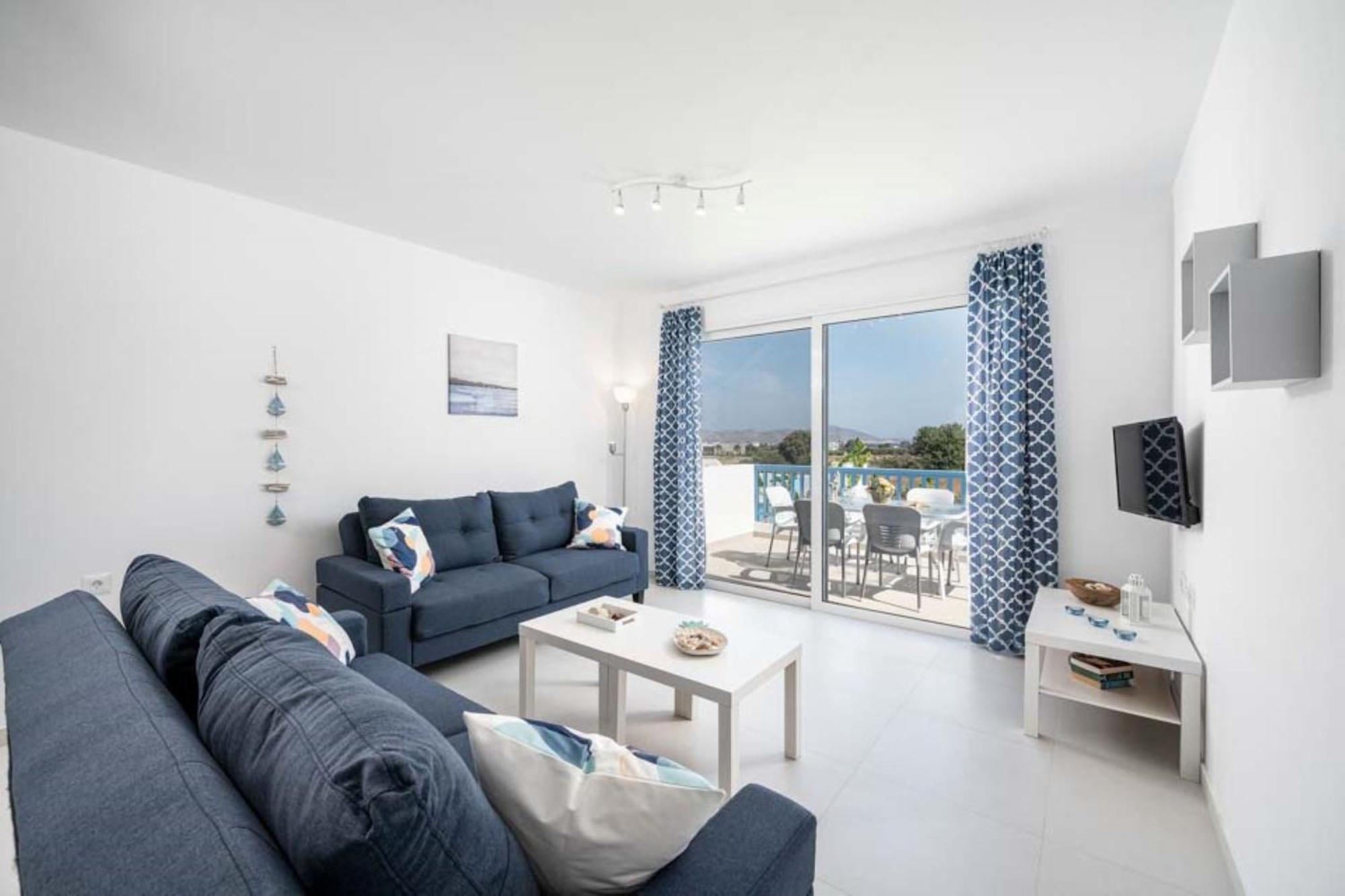 Xenos Villa 6 With A Private Pool Near The Sea Tigkaki  Exterior photo